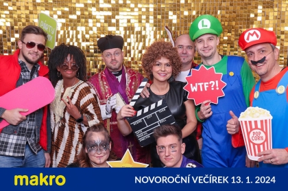 Fotokoutek na novoroční večírek Makro 2024