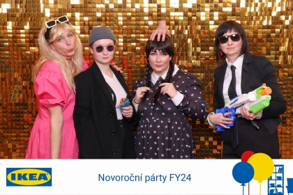 Fotokoutek na novoroční párty FY24 IKEA