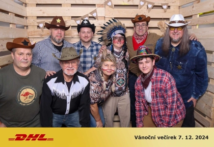 Fotokoutek na vánoční večírek DHL 2024