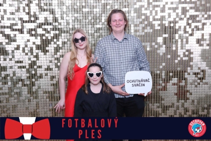 Fotokoutek na fotbalový ples Zadní Třebaň