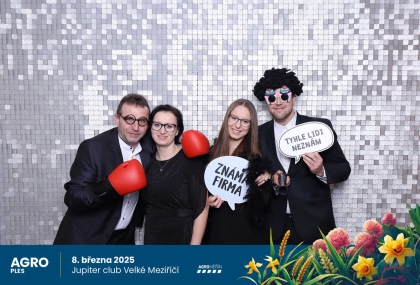 Fotokoutek na ples Agro Měřín
