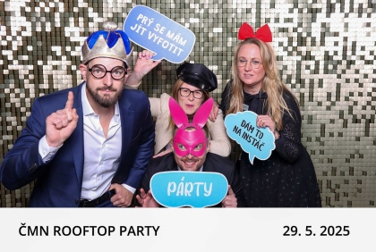 Fotokoutek na CMN Rooftop party 29. 5. 2025