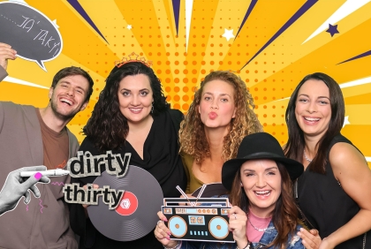 Oslava narozenin, retro Praha, 25. 10. 2025