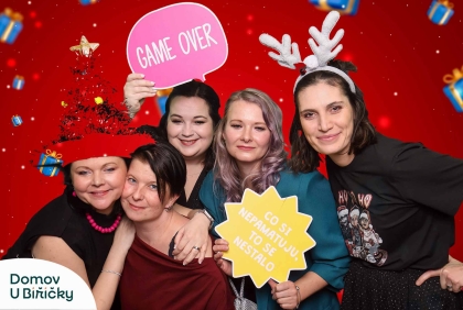 Fotokoutek na vánoční večírek Domov u Biřičky | 28. 11. 2025