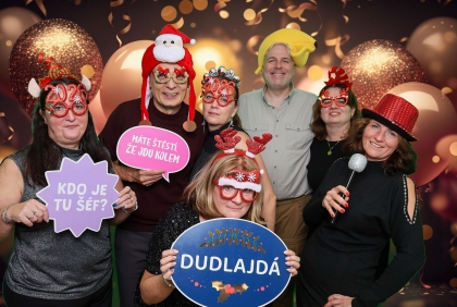 Fotokoutek na vánoční večírek | 18. 12. 2025
