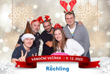 Fotokoutek na vánoční večírek Röchling Automotive 2023